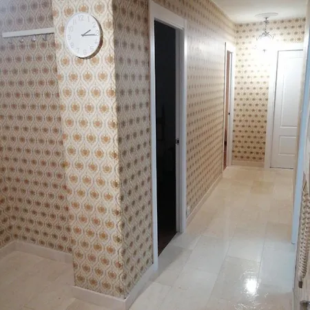 Apartamento Costa Riazor Coruna Διαμέρισμα *